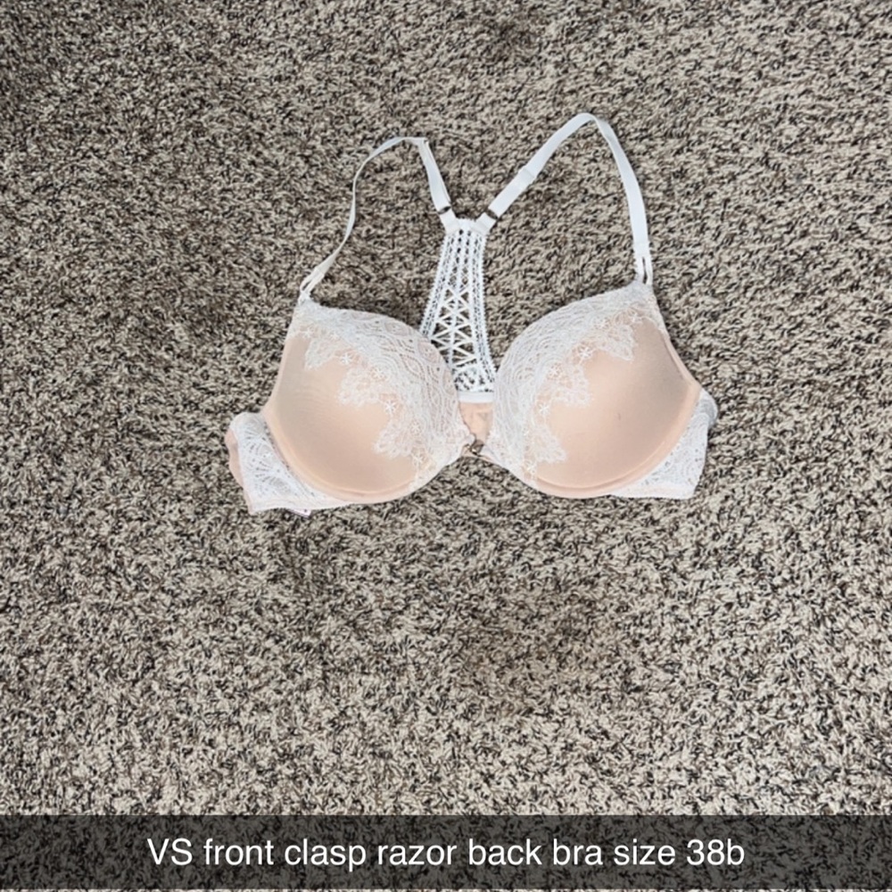 Victoria’s Secret white/cream front clasp razor back bra